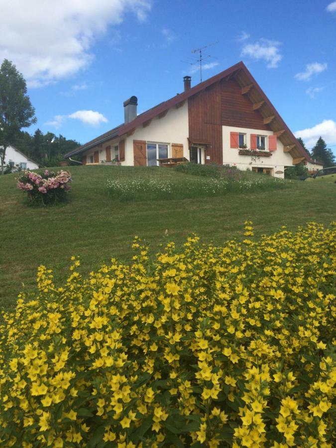 Bed and Breakfast Au Charnet Les Fourgs Esterno foto